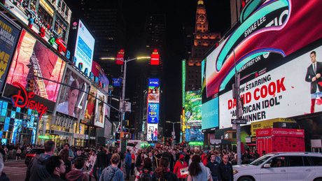 8 Smart Ways to Look at Out-of-Home Advertising in 2022-Khazina Digital Signage
